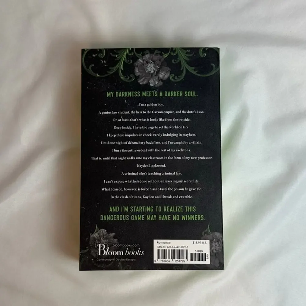 Kiss The Villain Rina Kent Deluxe Paperback Sprayed Edges OOP Dark MM Romance